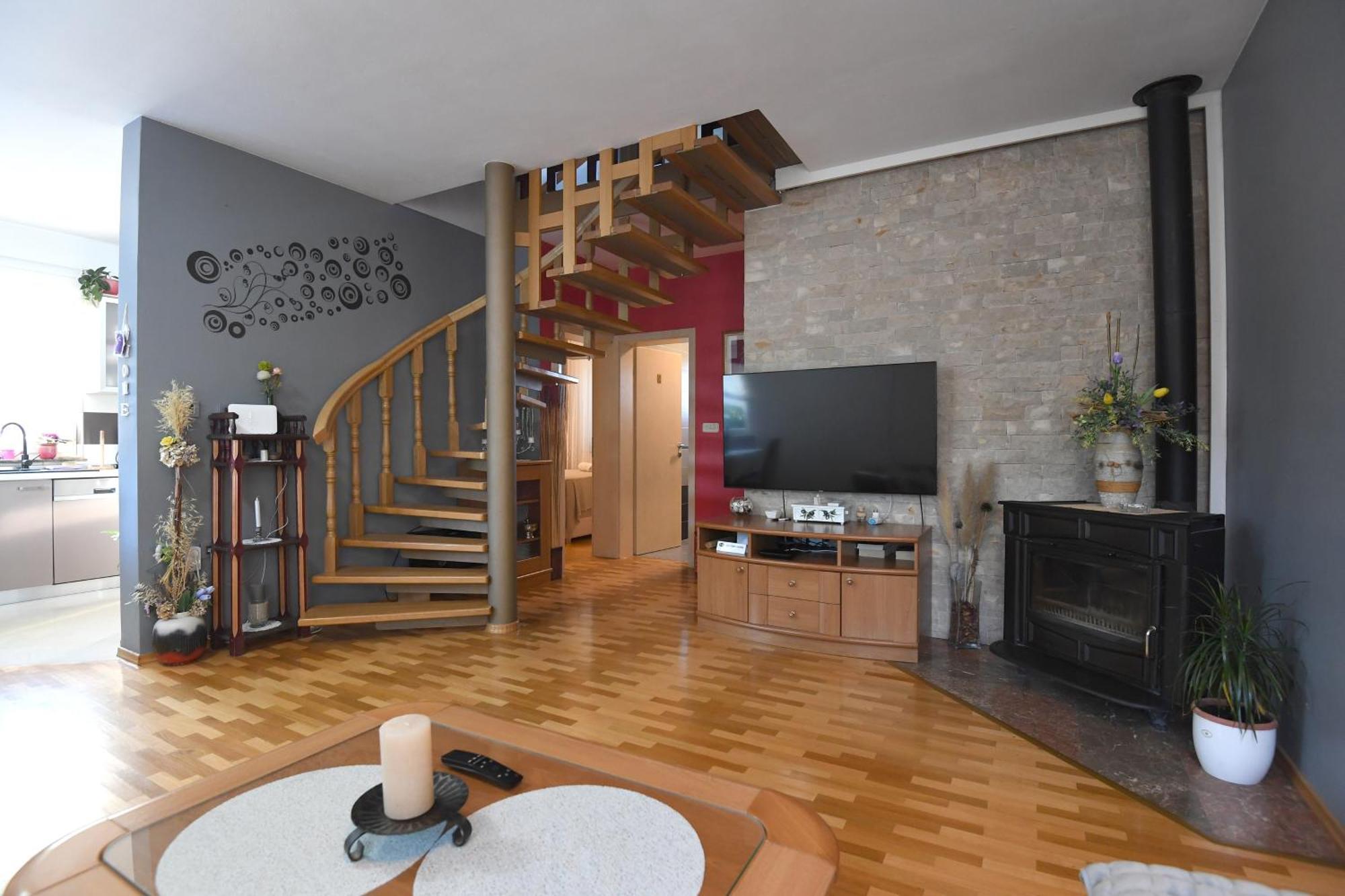 Villa Tinov Dvor Brisevo Bagian luar foto